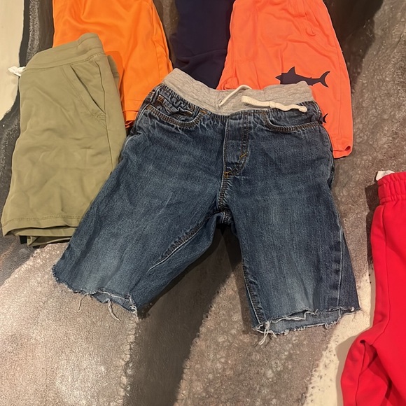 6 Boys Shorts Size 3/4T - Picture 3 of 5